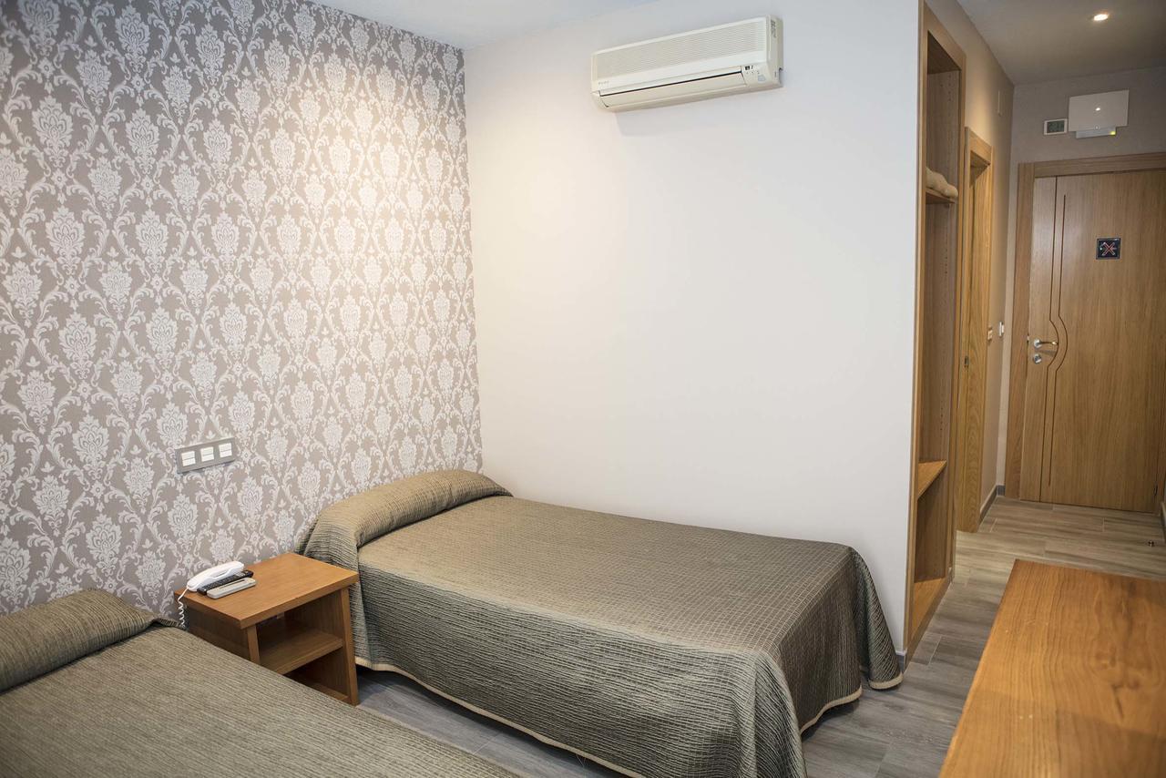 Hotel Сіманкас Екстер'єр фото