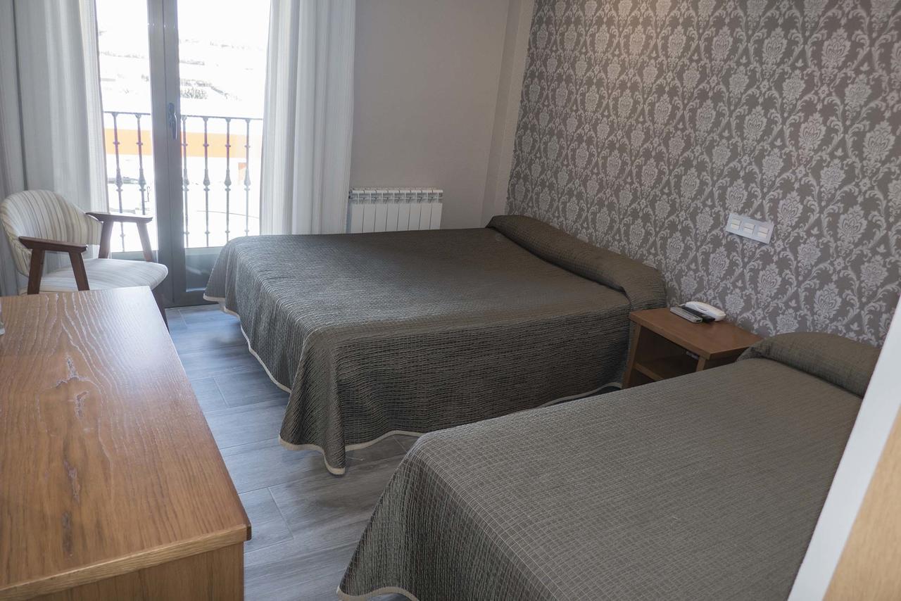 Hotel Сіманкас Екстер'єр фото